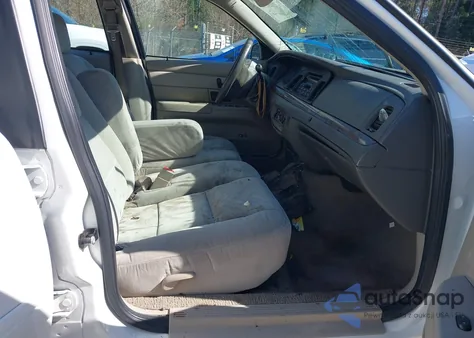 2007 Ford Crown Victoria Standard z USA, uszkodzony, nr VIN 2FAFP73V87X116862